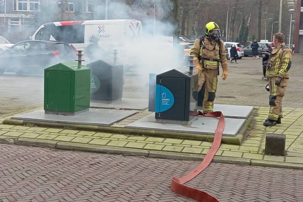 Veel rook bij brand in ondergrondse container