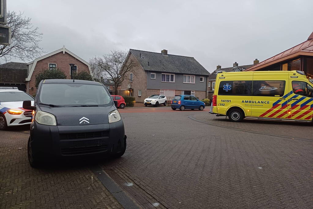 Wielrenner gewond bij botsing met bestelbus