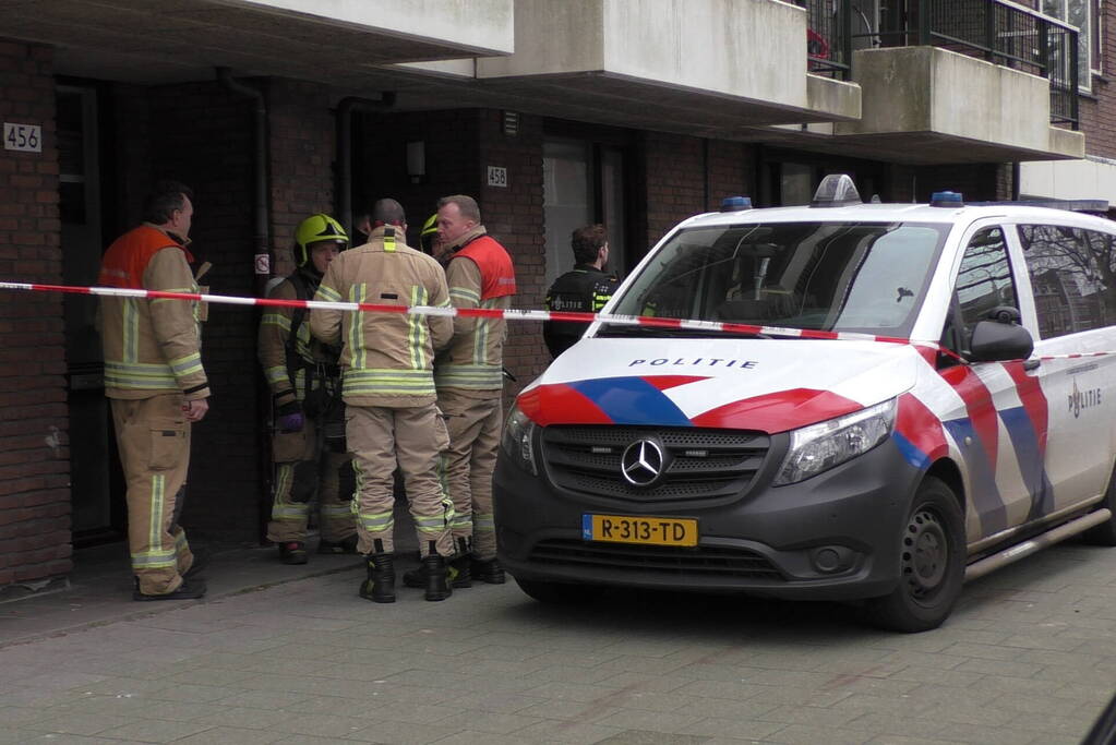 Aanhouding na aantreffen mogelijk drugslab in flat