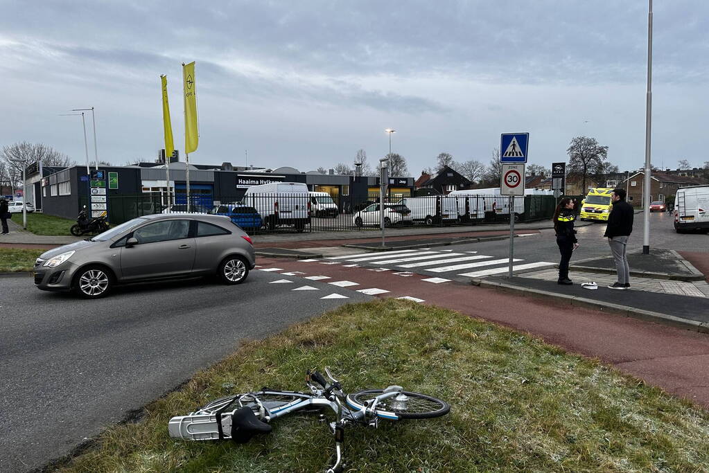 Fietser aangereden op oversteekplaats