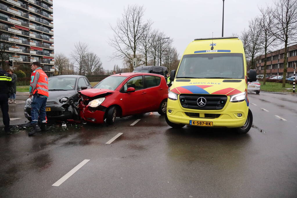 Schade na aanrijding op kruising