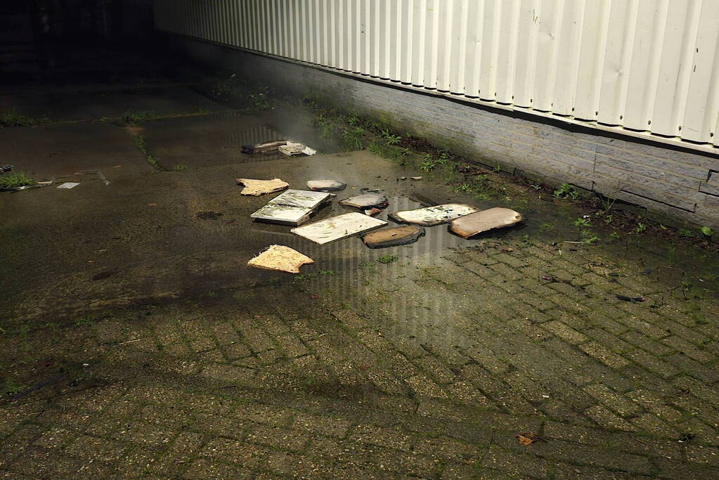 Veel rook bij brand in bedrijfspand