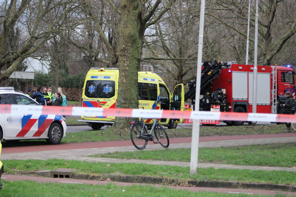 Fietser overleden bij aanrijding met lijnbus