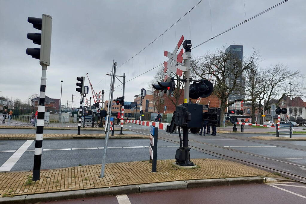 Geen treinverkeer en spoorweg geblokkeerd door stroomstoring