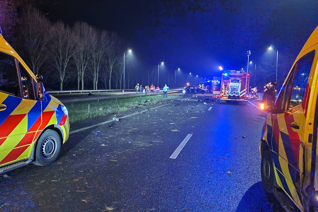 Twee doden bij ernstig ongeval op snelweg