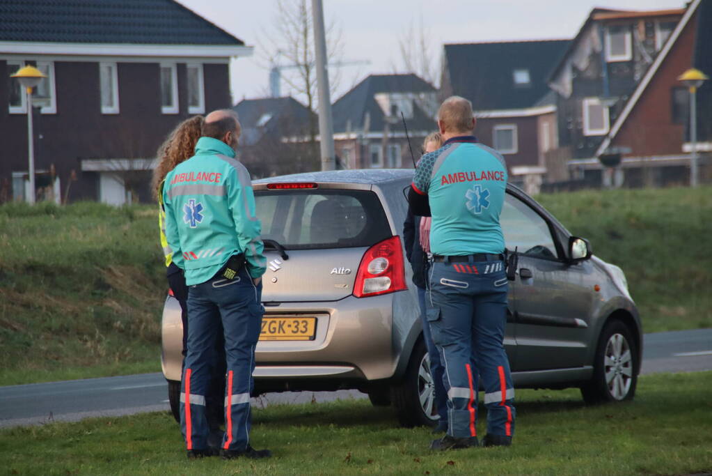 Twee automobilisten botsing op bekende kruising