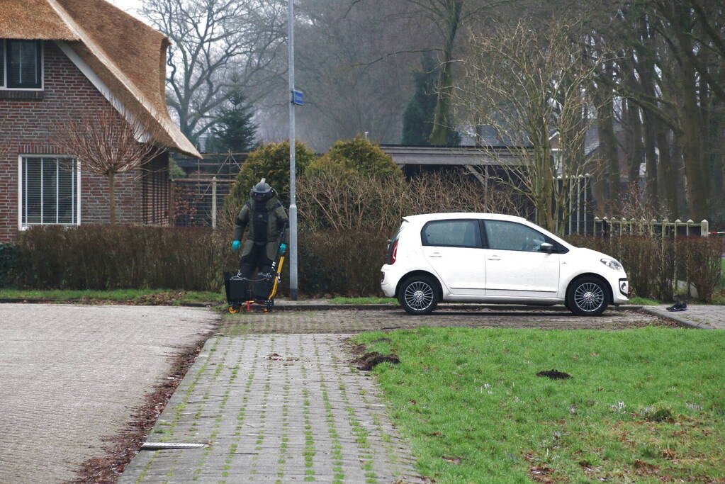 Groot gebied afgezet vanwege verdacht pakket EOD aanwezig