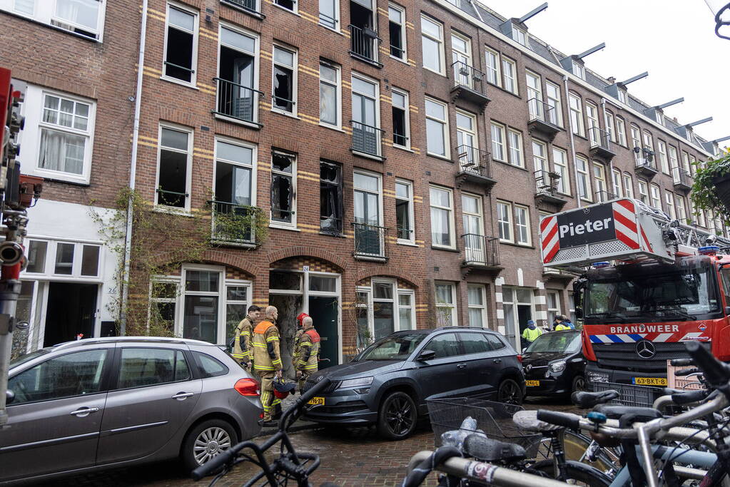 Enorme schade bij brand in woning