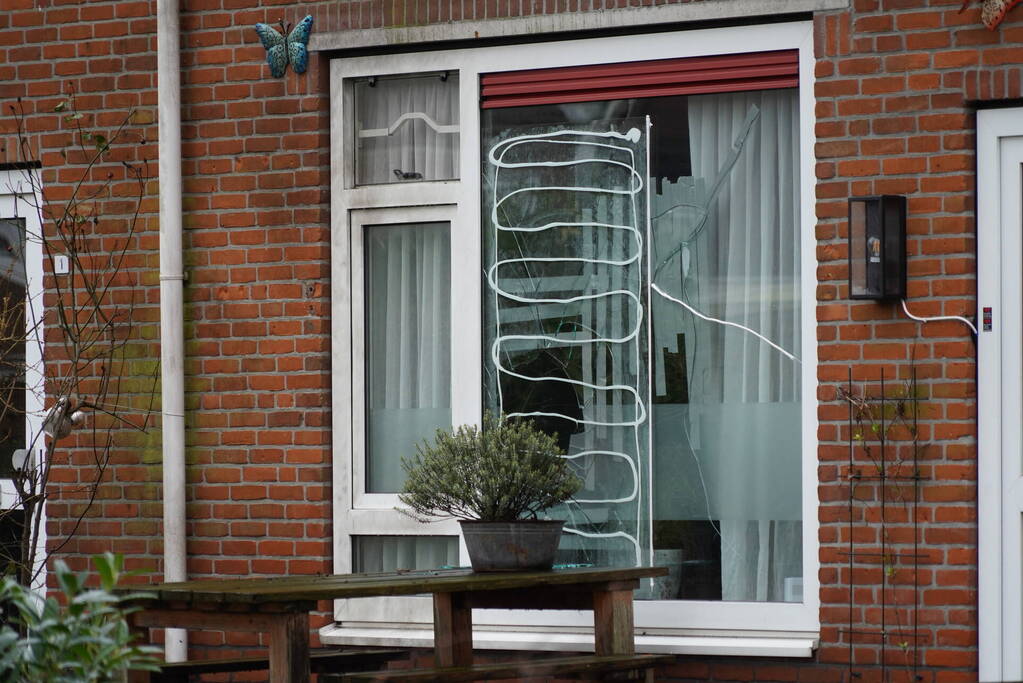 Explosie door vermoedelijk zwaar vuurwerk