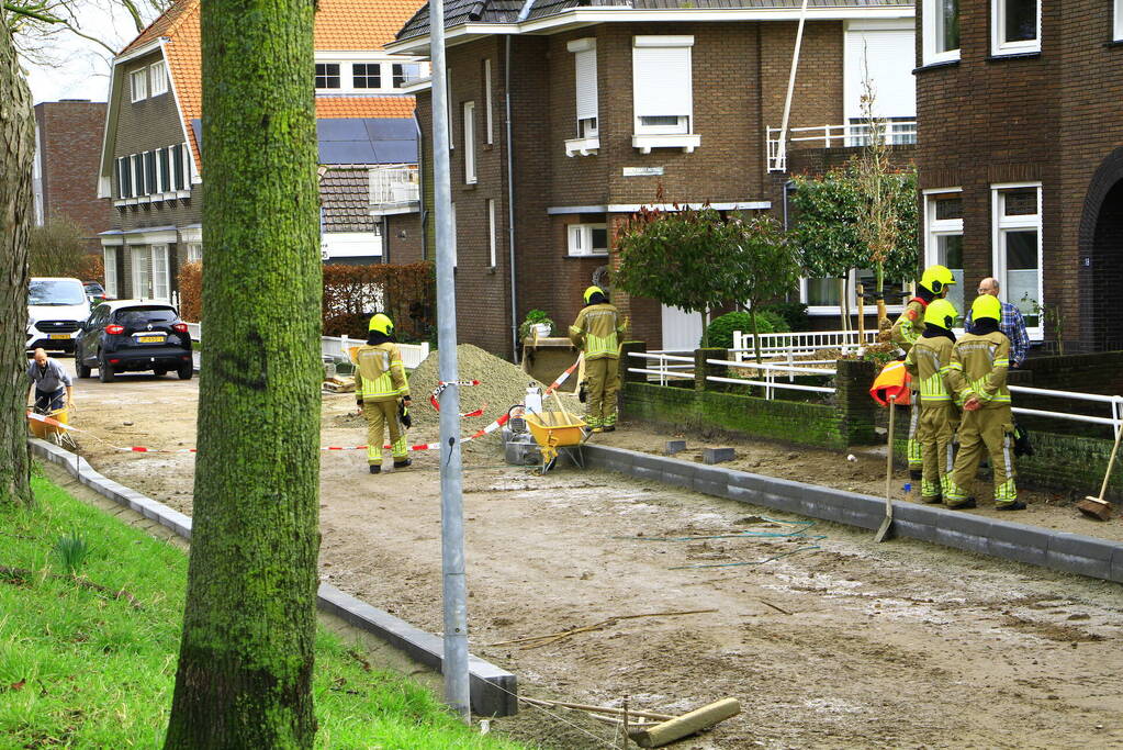 Gasleiding geraakt bij aanleg stoeprand