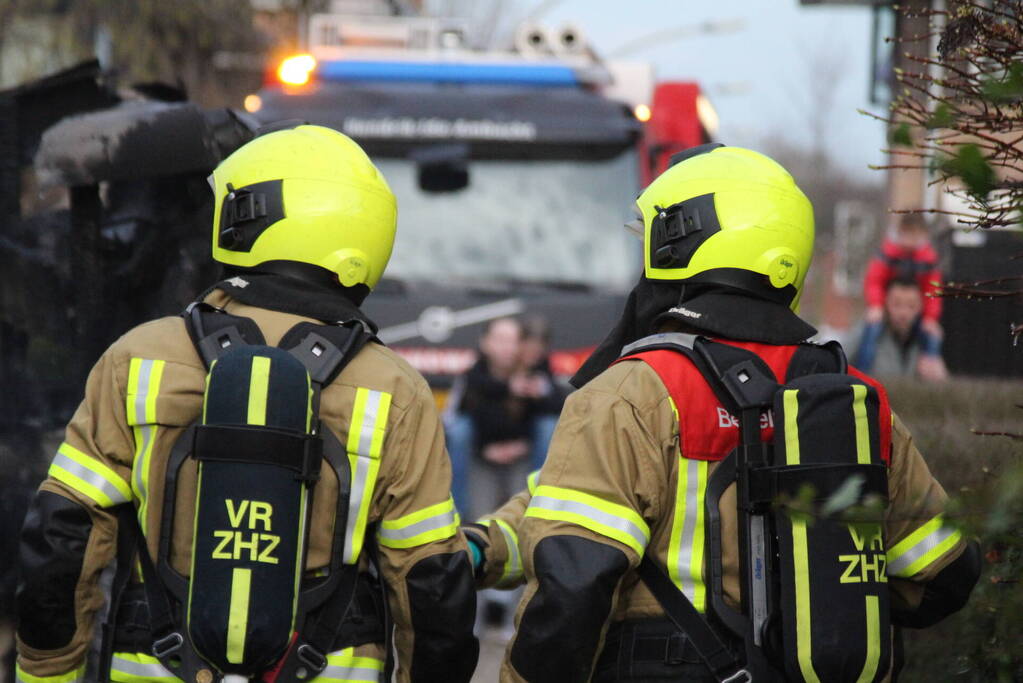 Aanhanger volledig in lichterlaaie
