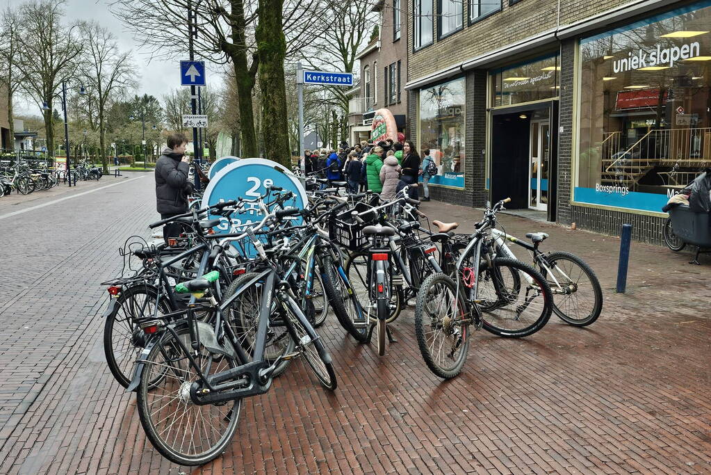 New York Pizza deelt 200 gratis pizza's uit