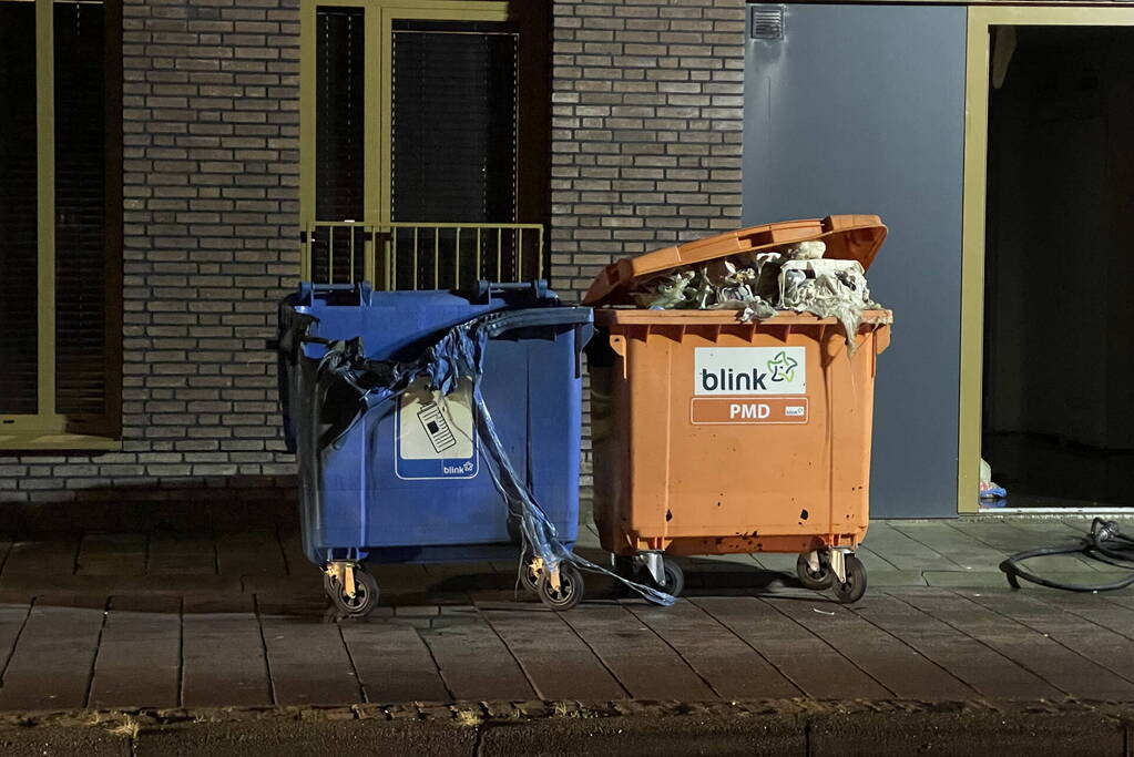 Vuilcontainers in brand in nieuwbouwwoning