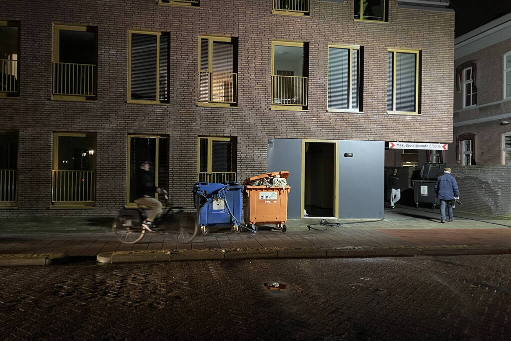 Vuilcontainers in brand in nieuwbouwwoning