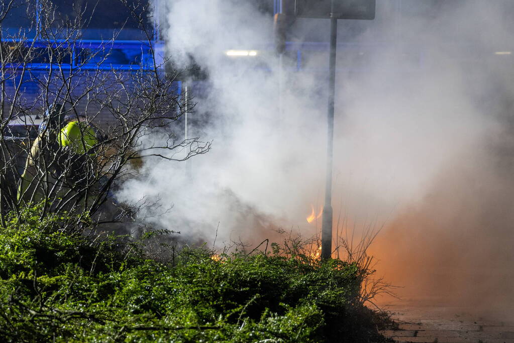 Personenwagen verwoest door brand