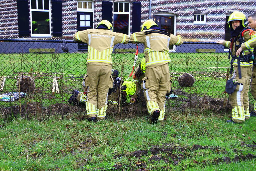 Gasleiding geraakt tijdens planten van bomen