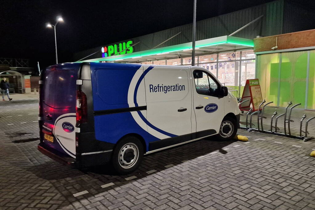Hulpdiensten ingezet voor damp in supermarkt na springen van leiding