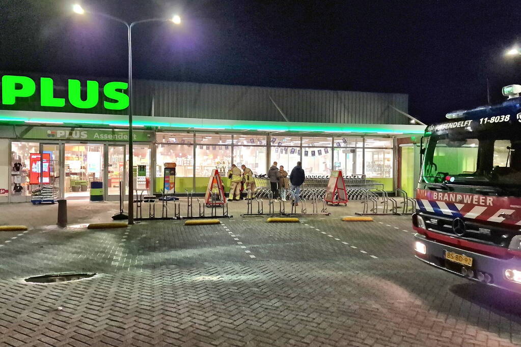 Hulpdiensten ingezet voor damp in supermarkt na springen van leiding