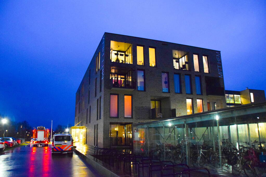 Brandweer ventileert appartement na aanbranden van eten