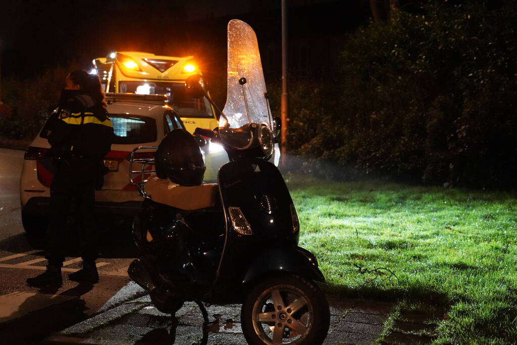 Voetganger gewond bij aanrijding met scooterrijder