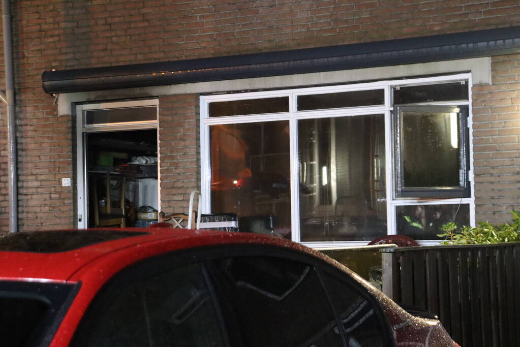 Flinke rookontwikkeling bij brand in woning