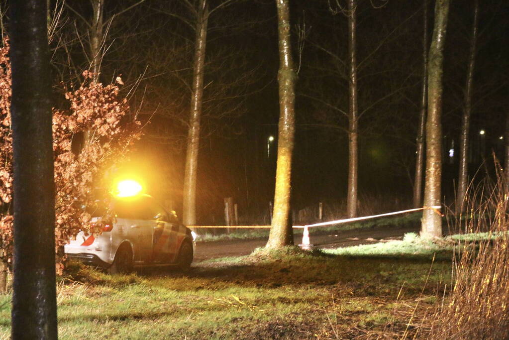 Agenten onwel door meerdere vaten drugsafval