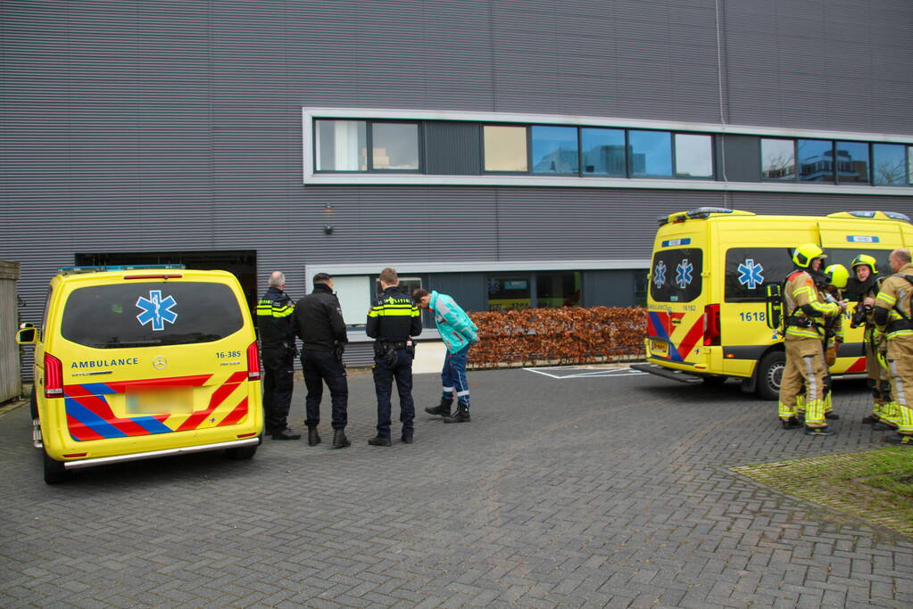 Veel hulpdiensten naar lekkage Universiteit Leiden