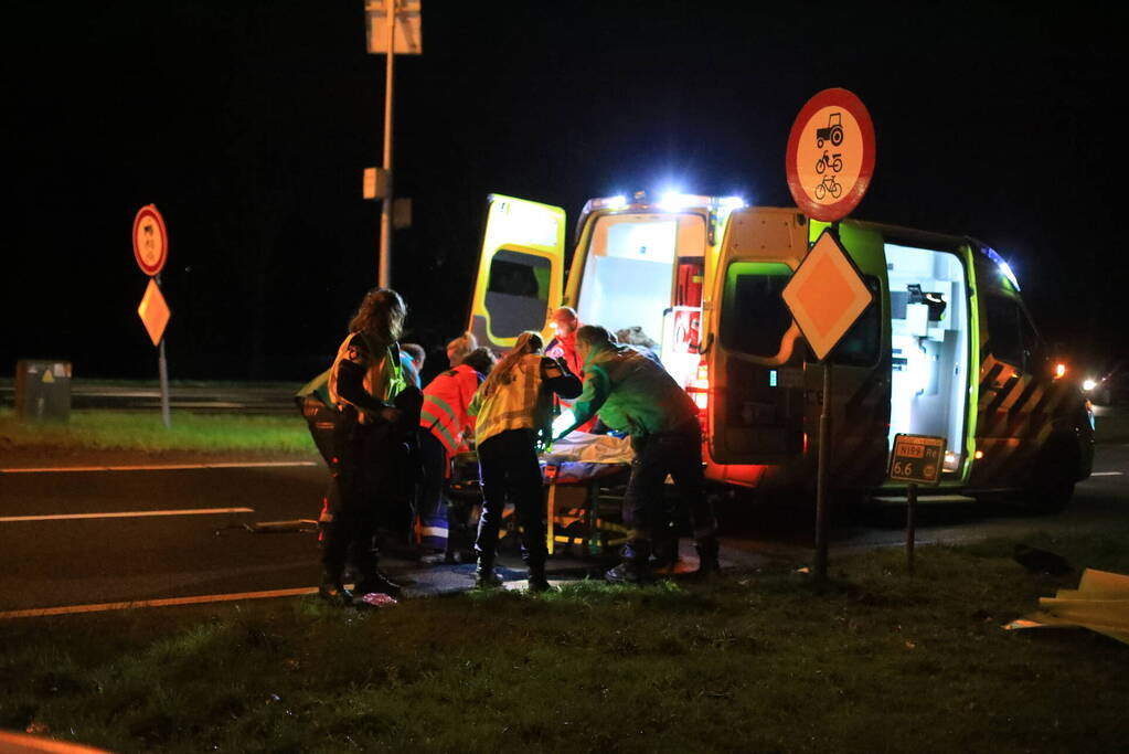 Zwaargewonde bij aanrijding tussen auto en fietser