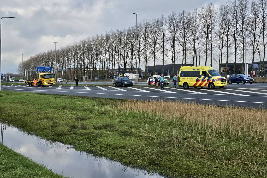 Bestuurster verliest macht over het stuur en raakt gewond