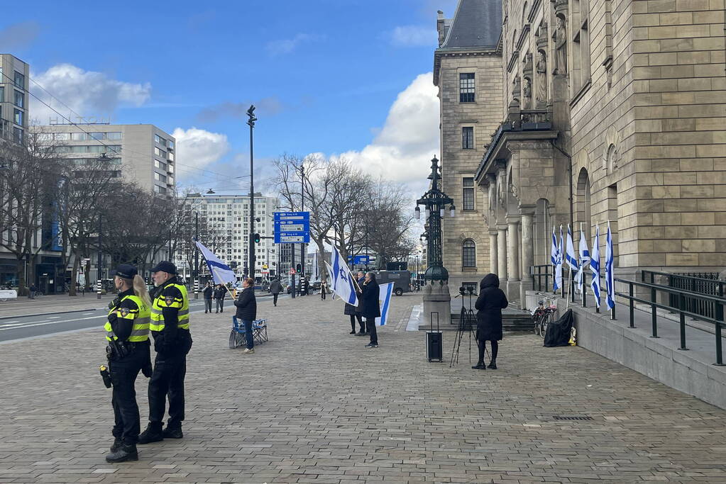 Pro Israëlische demonstratie bij gemeentehuis