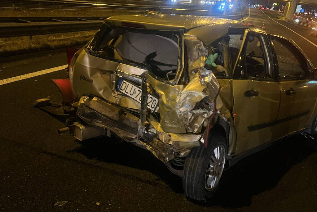 Meerdere voertuigen betrokken bij ongeval op snelweg