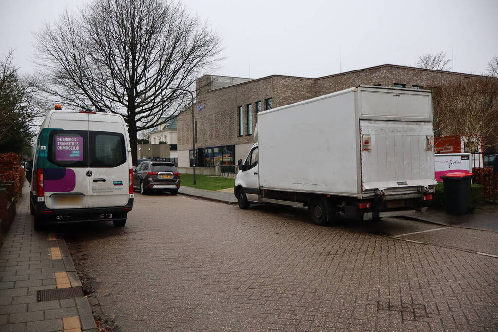 Wietplantage aangetroffen naast politiebureau