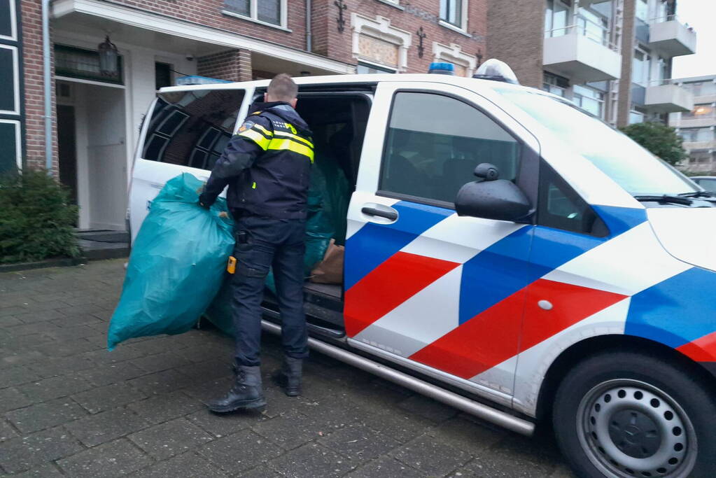 Wietplantage aangetroffen naast politiebureau