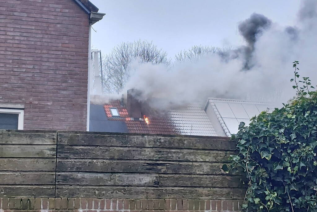 Flinke rookontwikkeling bij uitslaande woningbrand