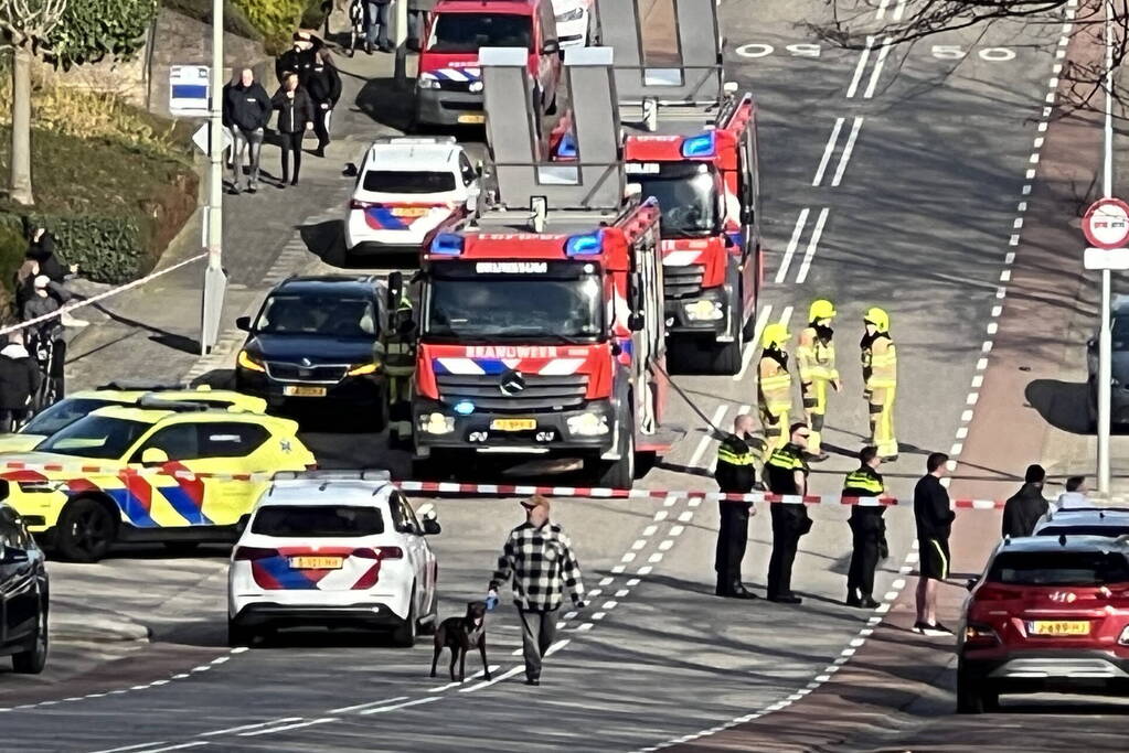Forse rookontwikkeling bij woningbrand, traumateam ingezet