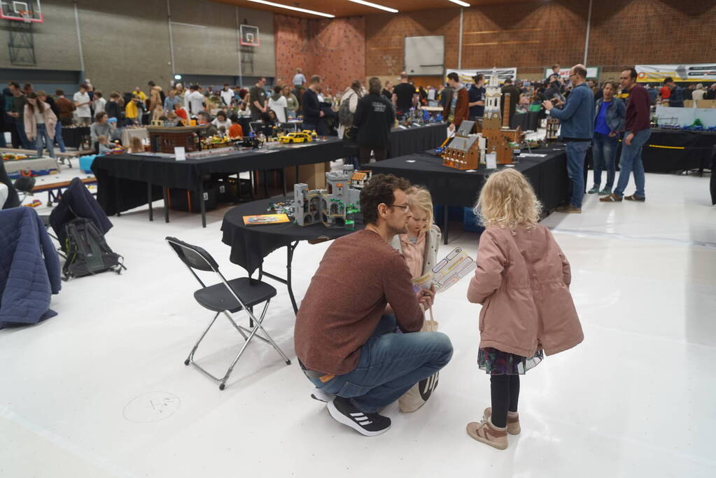 Sporthal walhalla voor liefhebbers van Lego