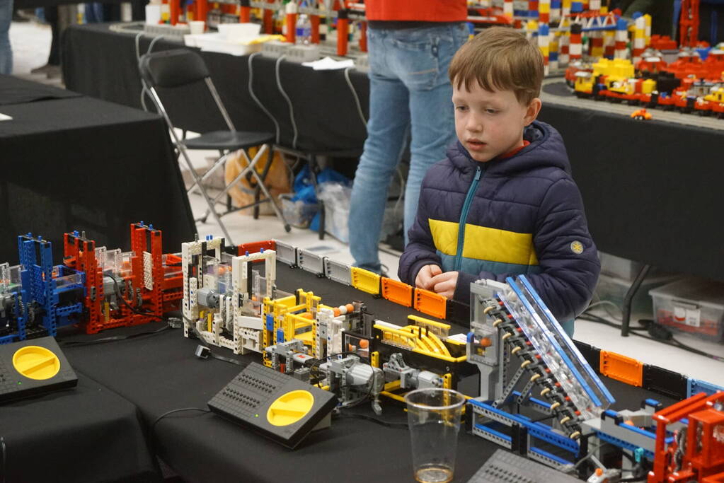 Sporthal walhalla voor liefhebbers van Lego