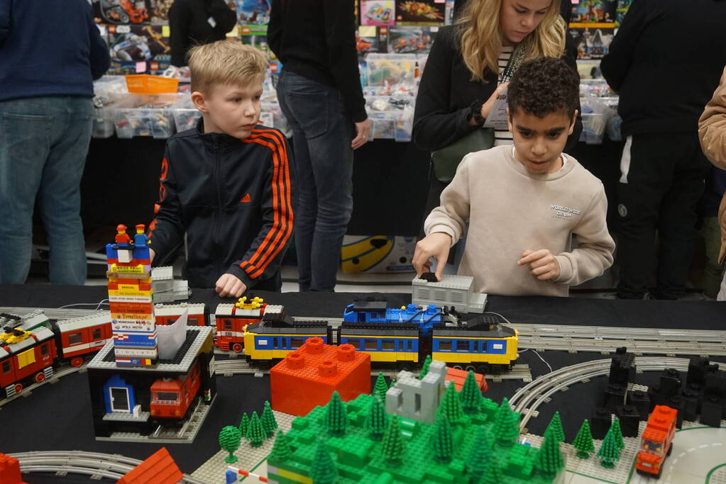 Sporthal walhalla voor liefhebbers van Lego