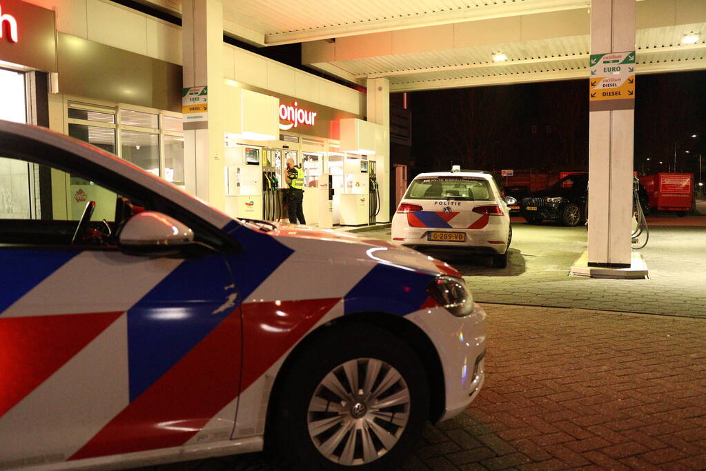 Total tankstation overvallen politie zoekt dader