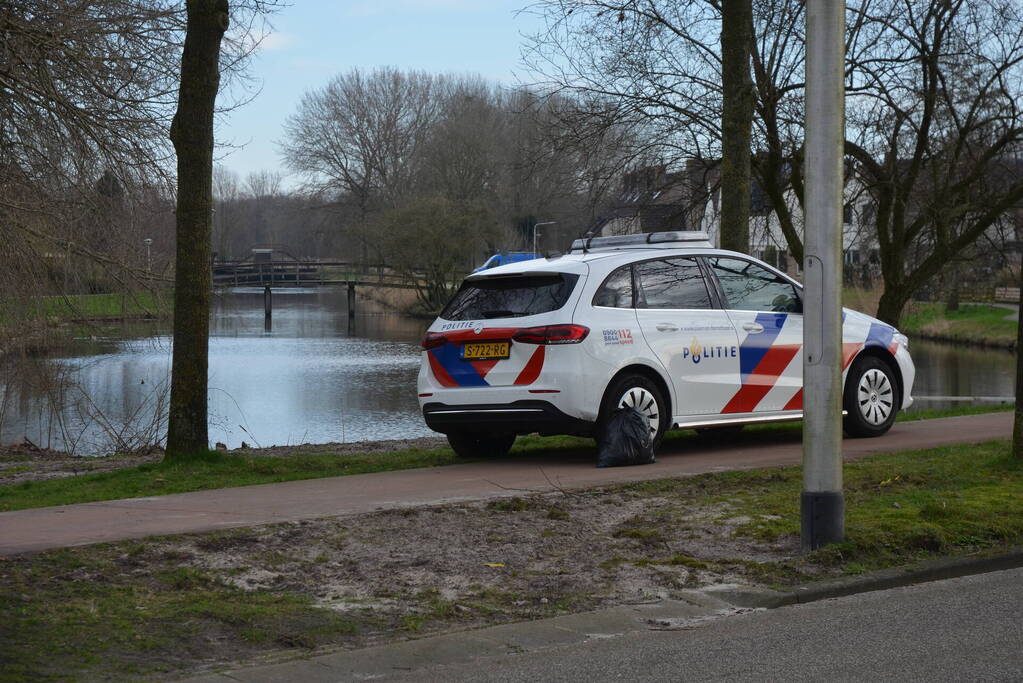 Persoon gecontroleerd na te water raken