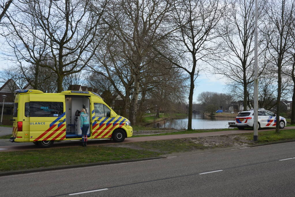 Persoon gecontroleerd na te water raken
