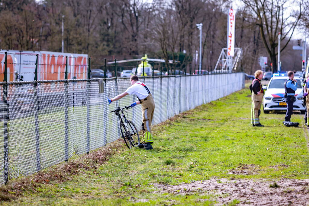 Traumahelikopter landt voor incident met wielrenner