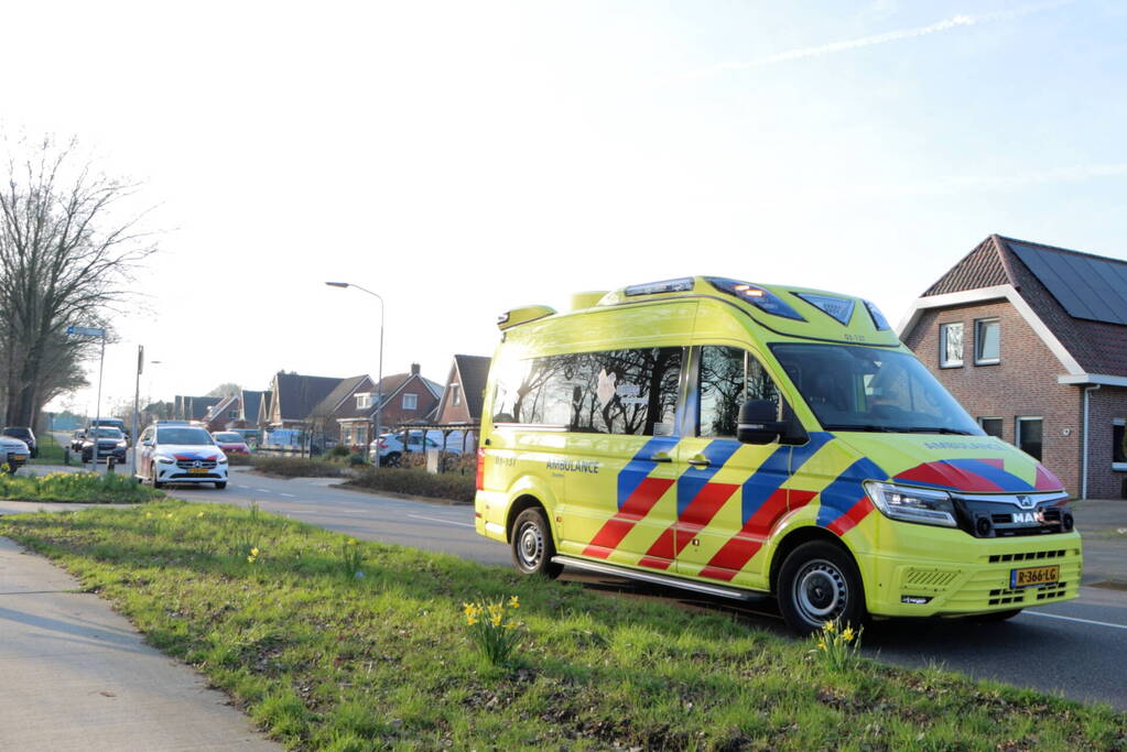 Automobilist gaat ervandoor na aanrijding met fietser