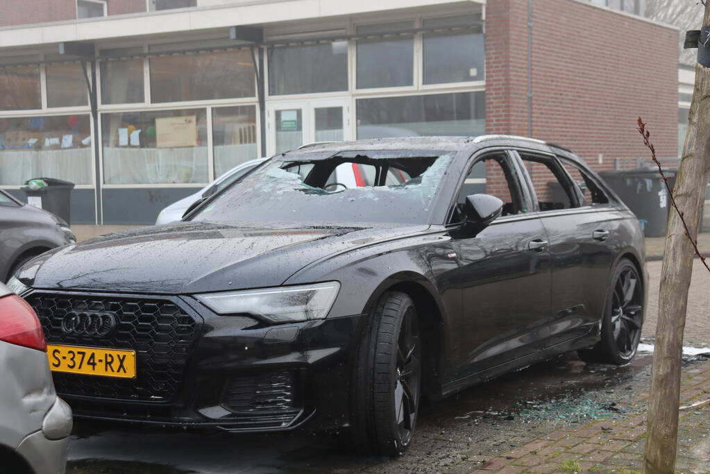 Audi compleet verwoest door brand