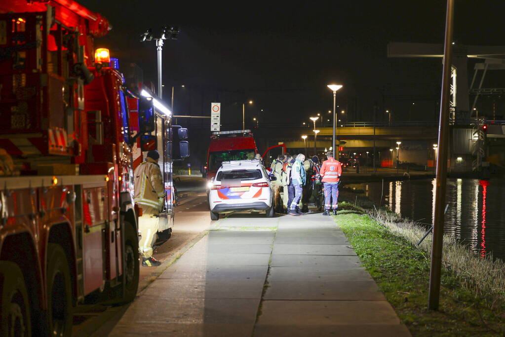 Onderzoek naar mogelijke persoon te water