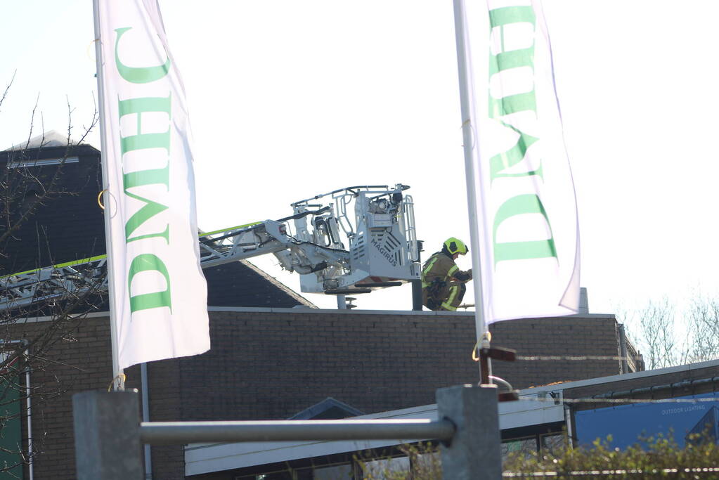 Brand in sporthal snel geblust