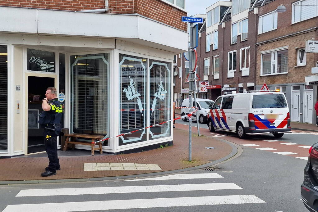 Politie lost schoten na gewapende overval