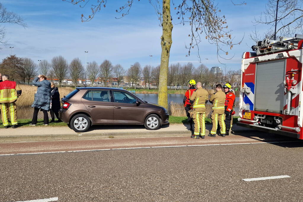 Politie lost schoten na gewapende overval