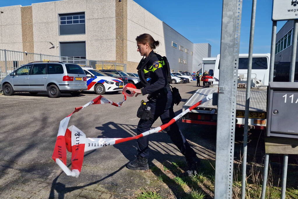 Zwaargewonde na schietpartij, dader slaat op de vlucht