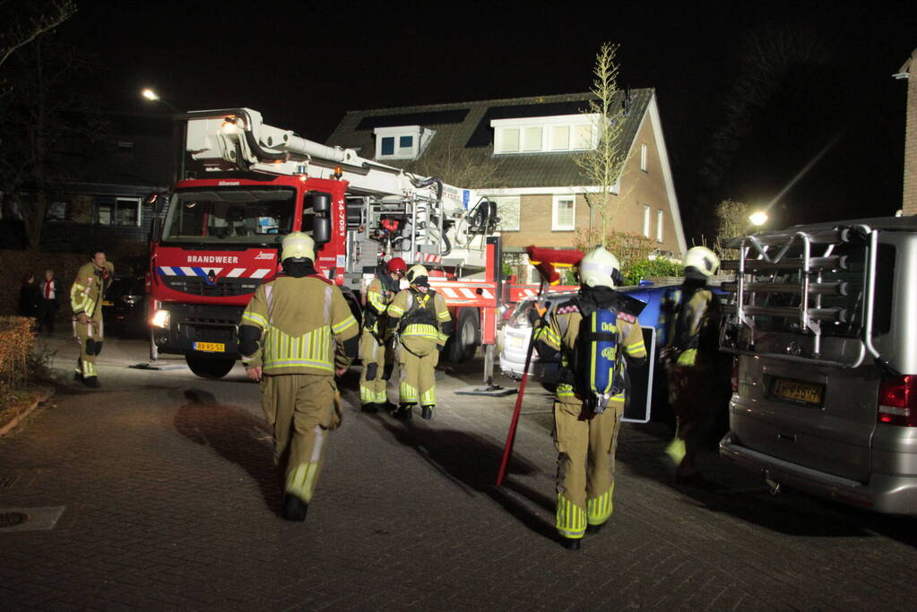 Schoorsteenbrand snel onder controle
